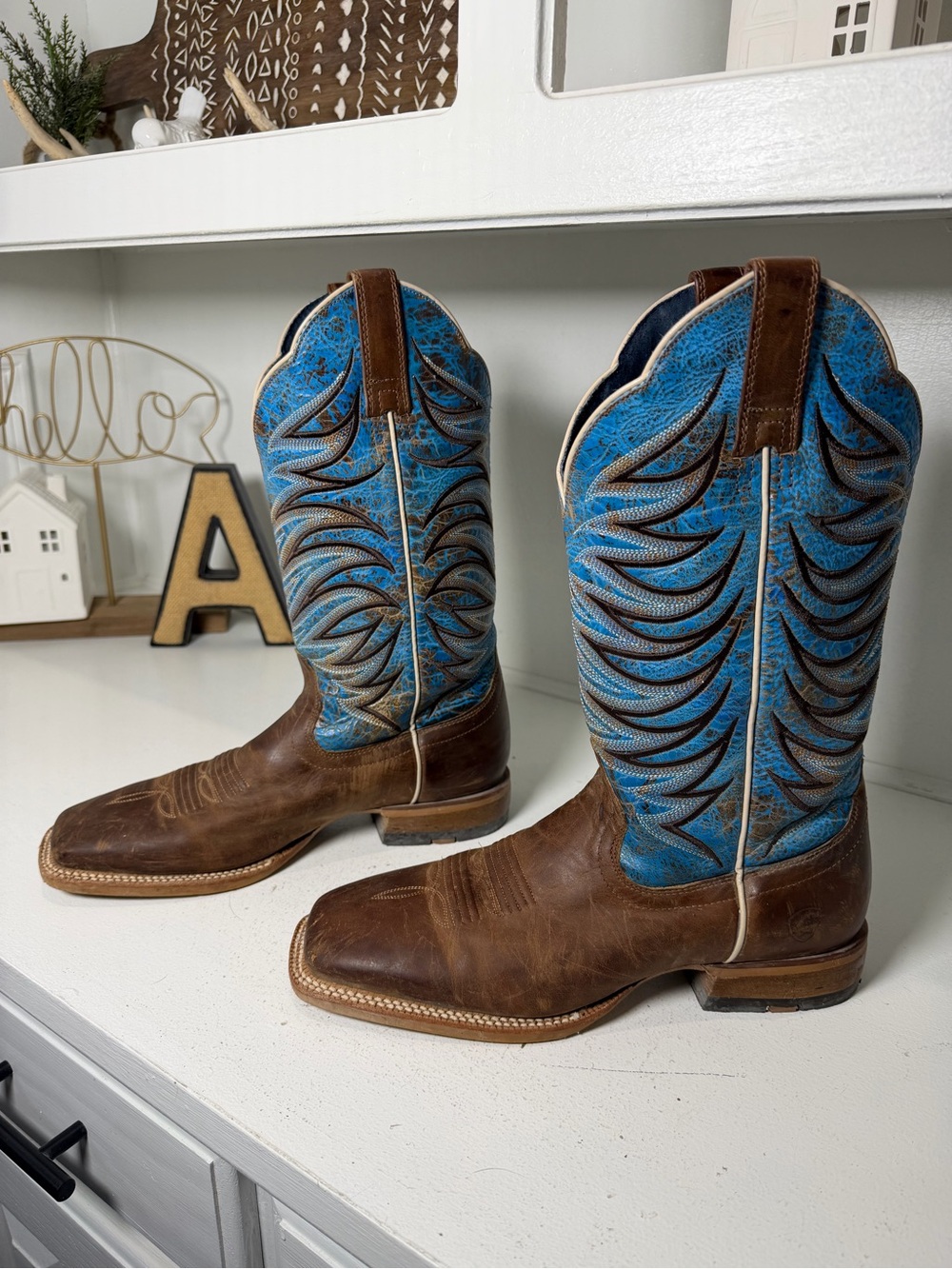 Ariat Womens 9B Brown Leather Cowboy Boots Embroidered Western Square Toe
